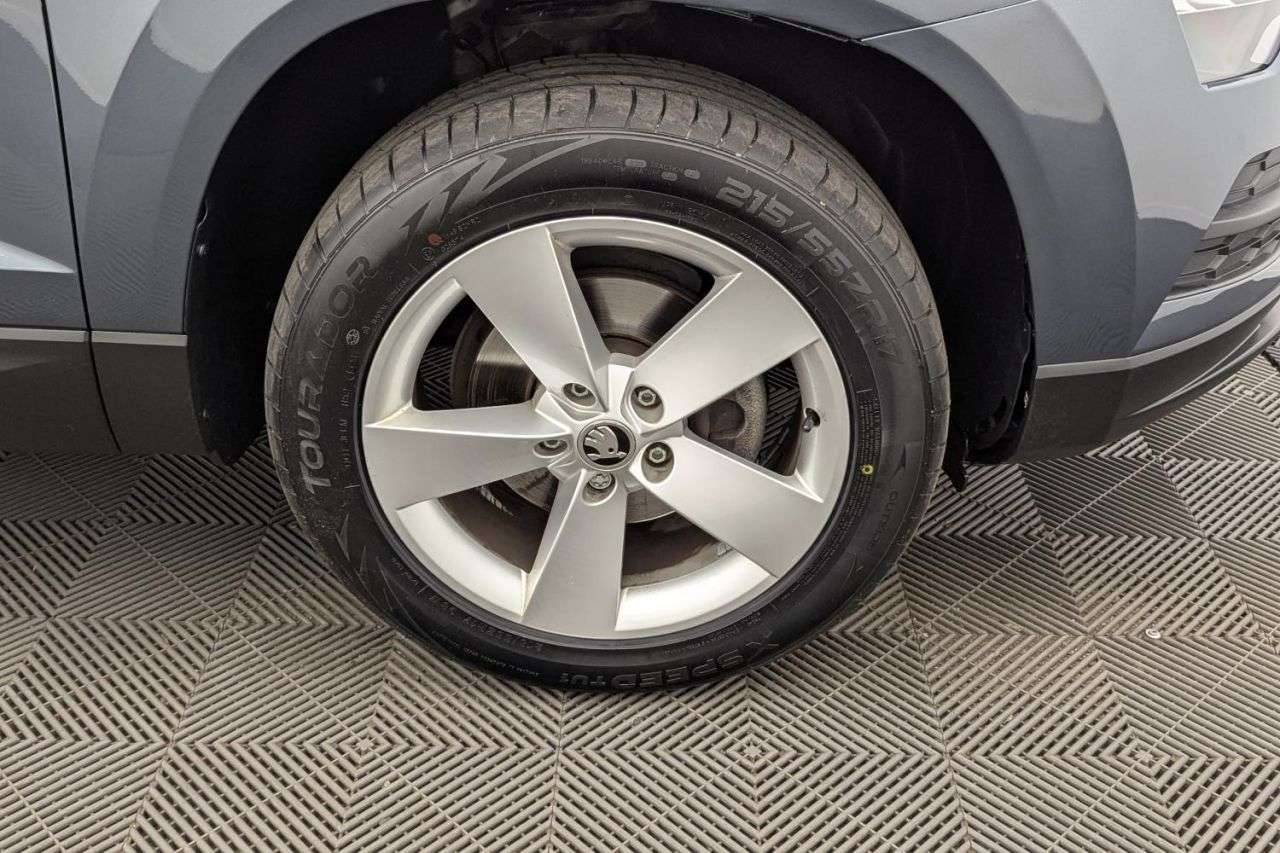 2020 SKODA KAROQ 2020 SKODA KAROQ