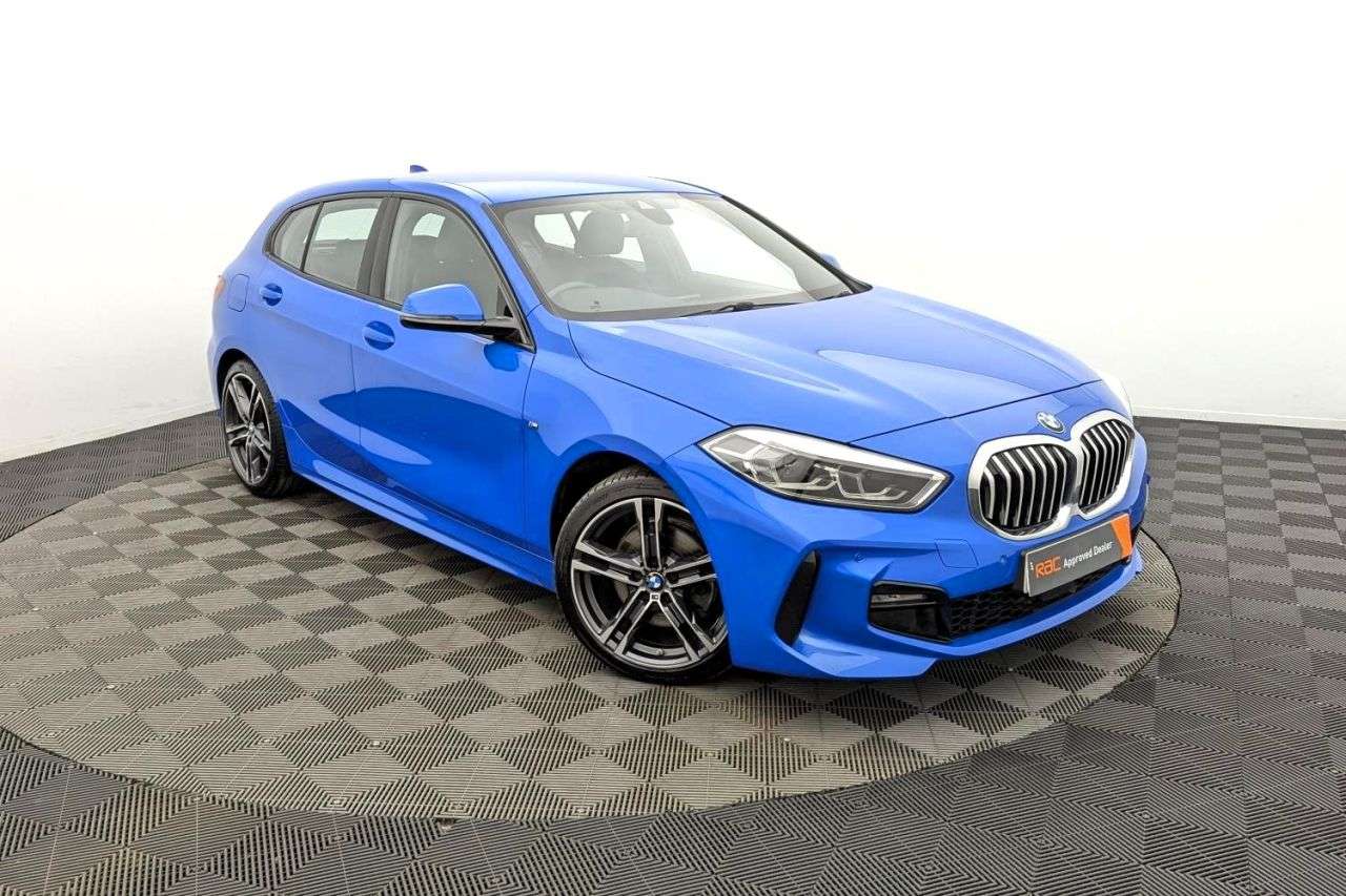 A 2022 BMW 1 SERIES 1.5 116d M Sport (LCP) Hatchback 5dr Diesel Manual Euro 6 (s/s) (116 ps) Aw A 2022 BMW 1 SERIES 1.5 116d M Sport (LCP) Hatchback 5dr Diesel Manual Euro 6 (s/s) (116 ps) Aw