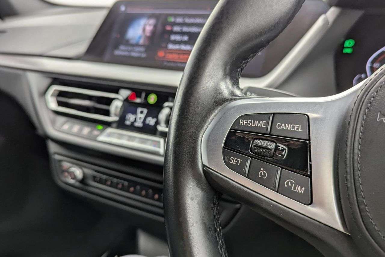 2022 BMW 1 SERIES 2022 BMW 1 SERIES