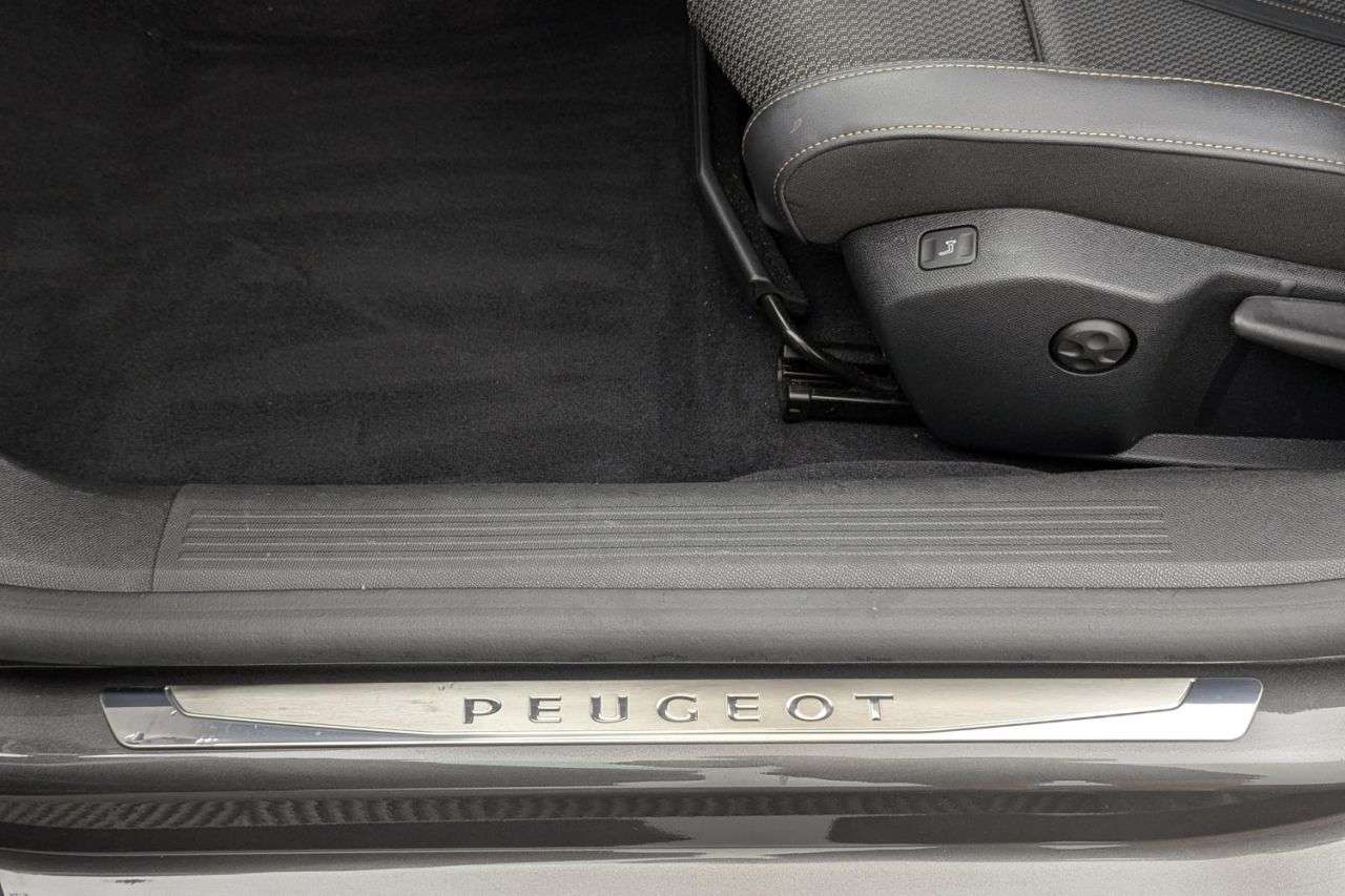 2021 PEUGEOT 508 2021 PEUGEOT 508
