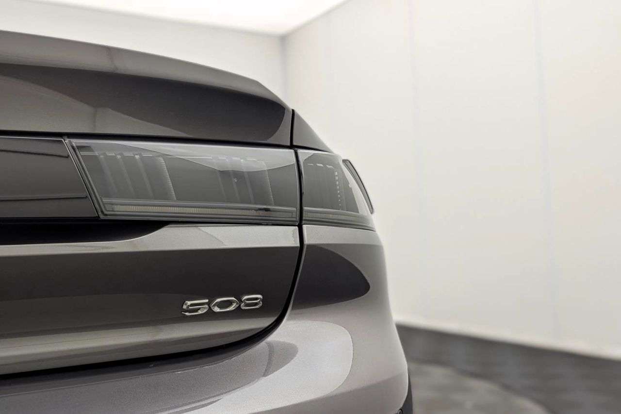 2021 PEUGEOT 508 2021 PEUGEOT 508