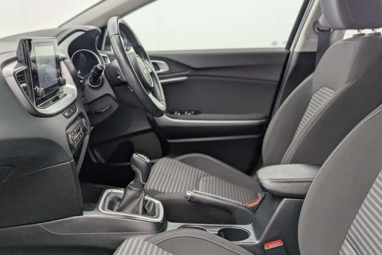 2023 KIA CEED 2023 KIA CEED