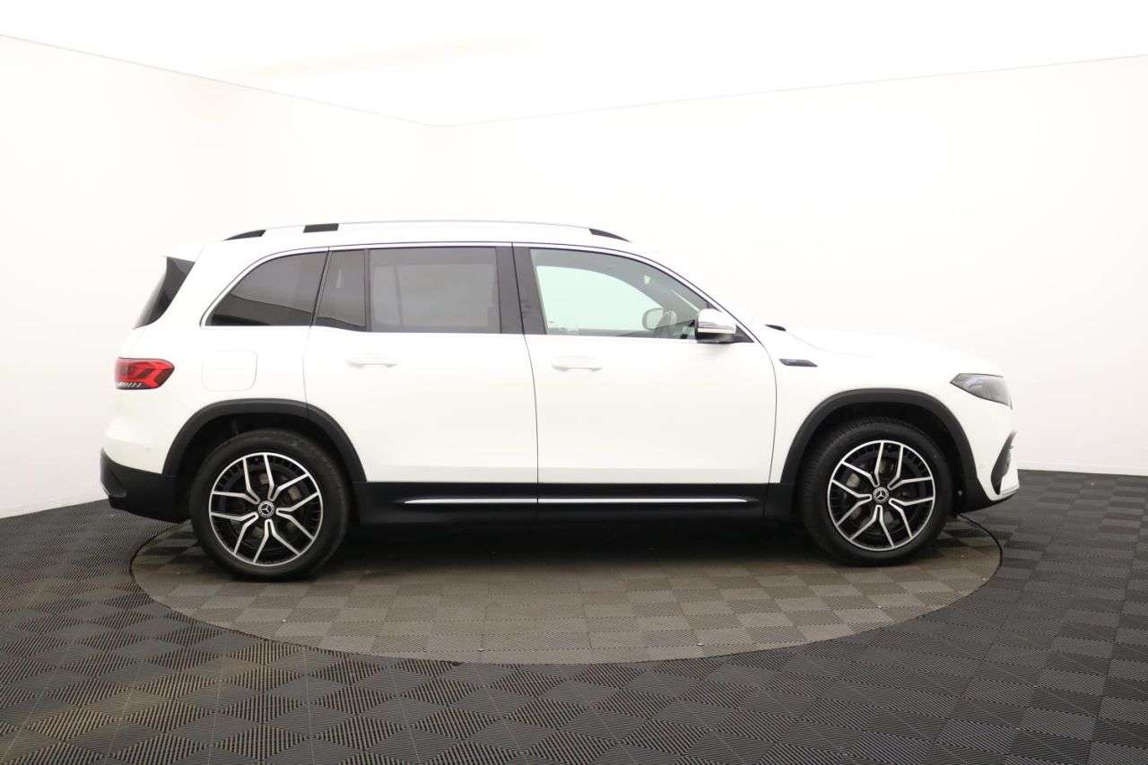 A 2022 MERCEDES-BENZ EQB EQB 350 66.5kWh AMG Line (Premium) SUV 5dr Electric Auto 4MATIC (292 ps) Aw A 2022 MERCEDES-BENZ EQB EQB 350 66.5kWh AMG Line (Premium) SUV 5dr Electric Auto 4MATIC (292 ps) Aw