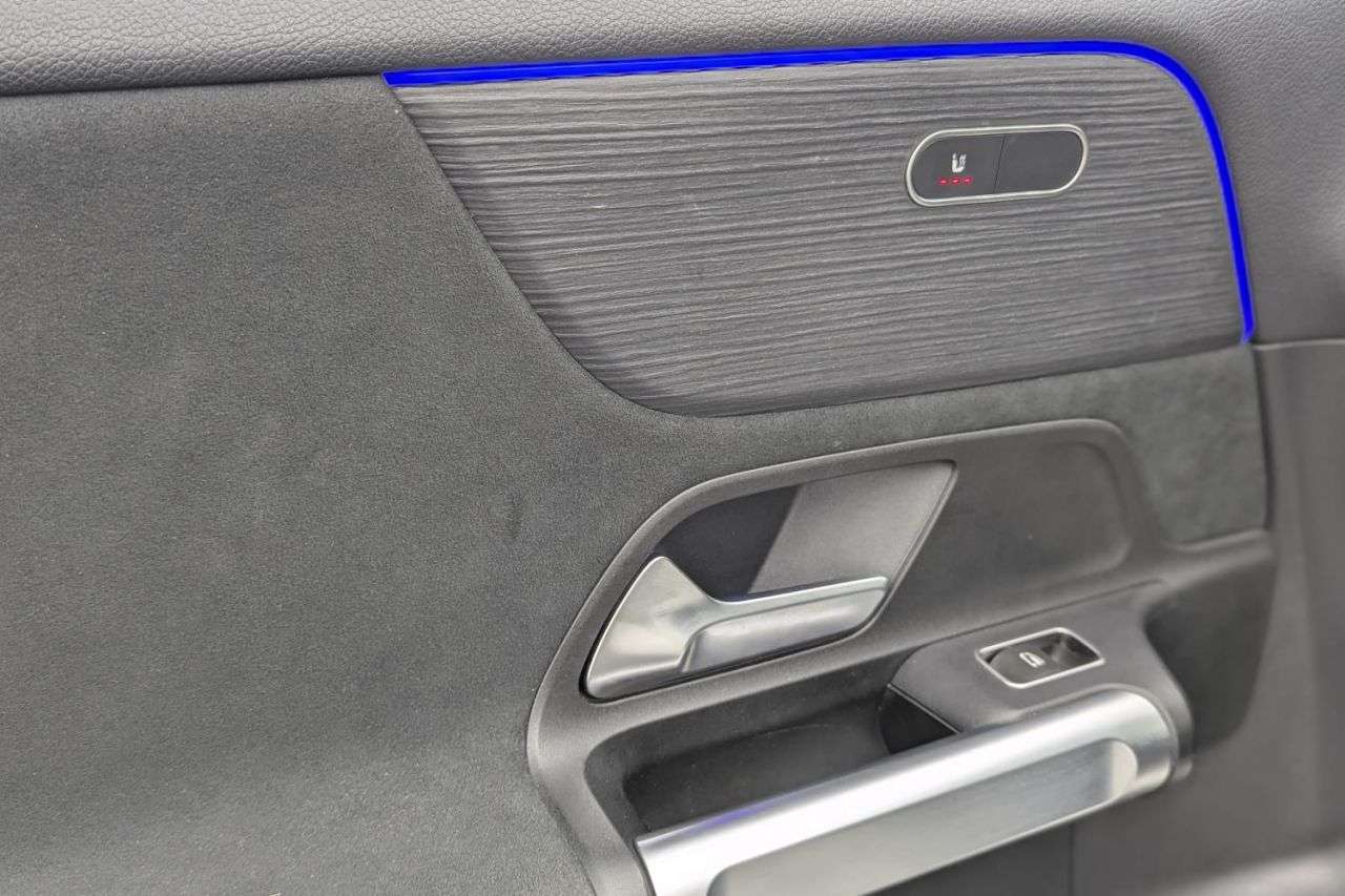 2022 MERCEDES-BENZ EQB 2022 MERCEDES-BENZ EQB