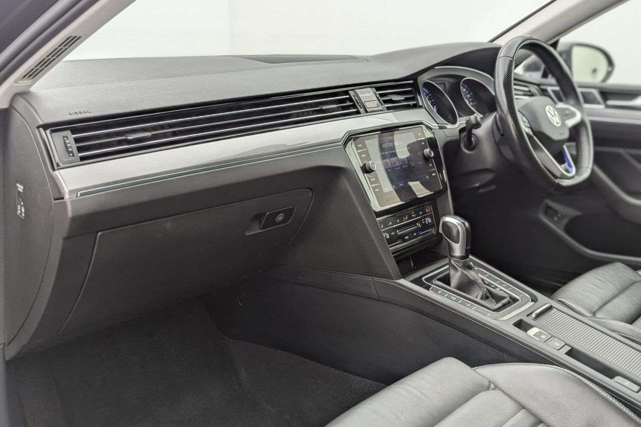 2022 VOLKSWAGEN PASSAT 2022 VOLKSWAGEN PASSAT