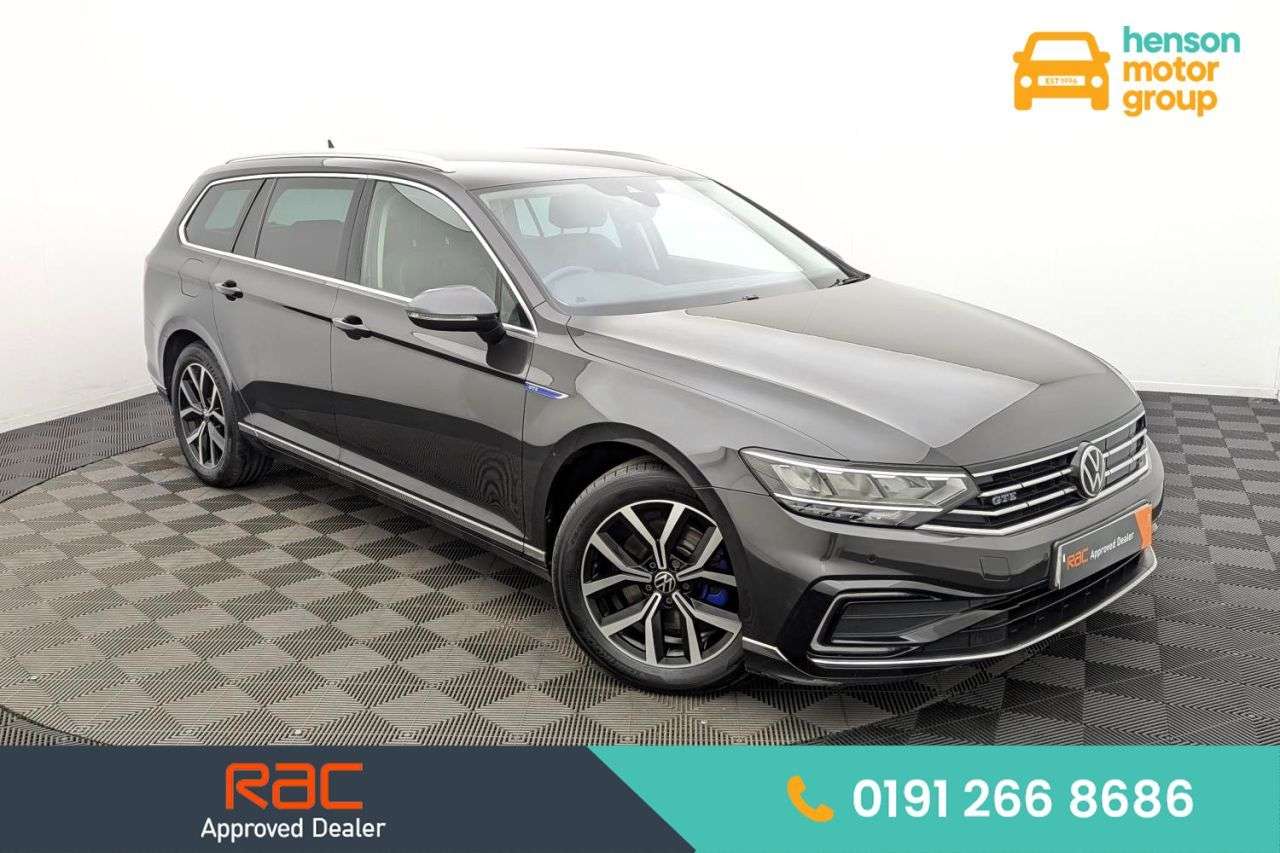 A 2022 VOLKSWAGEN PASSAT 1.4 TSI 13kWh GTE Estate 5dr Petrol Plug-in Hybrid DSG Euro 6 (s/s) (218 ps A 2022 VOLKSWAGEN PASSAT 1.4 TSI 13kWh GTE Estate 5dr Petrol Plug-in Hybrid DSG Euro 6 (s/s) (218 ps