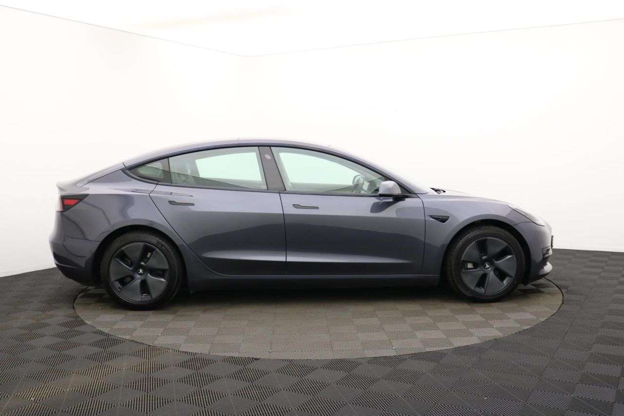 A 2021 TESLA MODEL 3 Standard Range Plus Saloon 4dr Electric Auto RWD (241 bhp) Award Winning 5 A 2021 TESLA MODEL 3 Standard Range Plus Saloon 4dr Electric Auto RWD (241 bhp) Award Winning 5