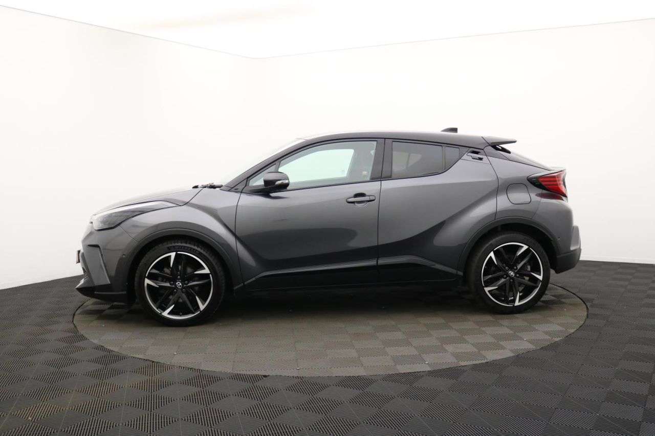 2023 TOYOTA C-HR 2023 TOYOTA C-HR