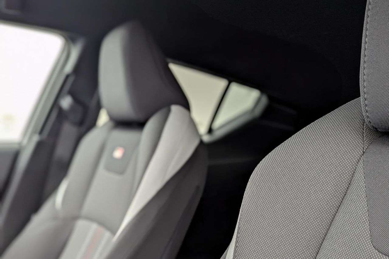 2023 TOYOTA C-HR 2023 TOYOTA C-HR