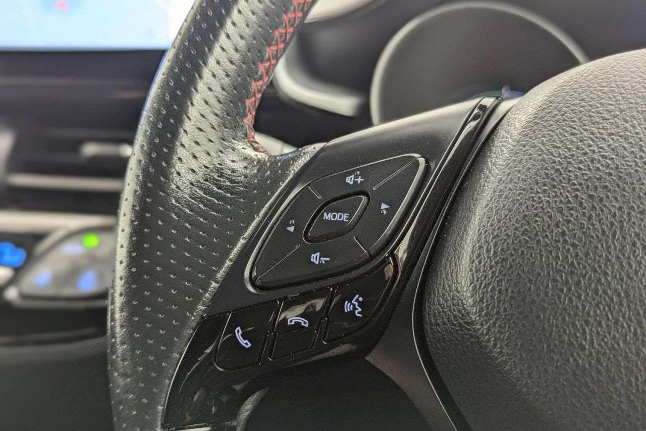 2023 TOYOTA C-HR 2023 TOYOTA C-HR