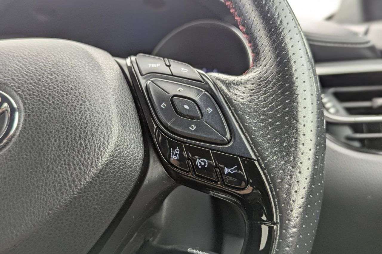 2023 TOYOTA C-HR 2023 TOYOTA C-HR