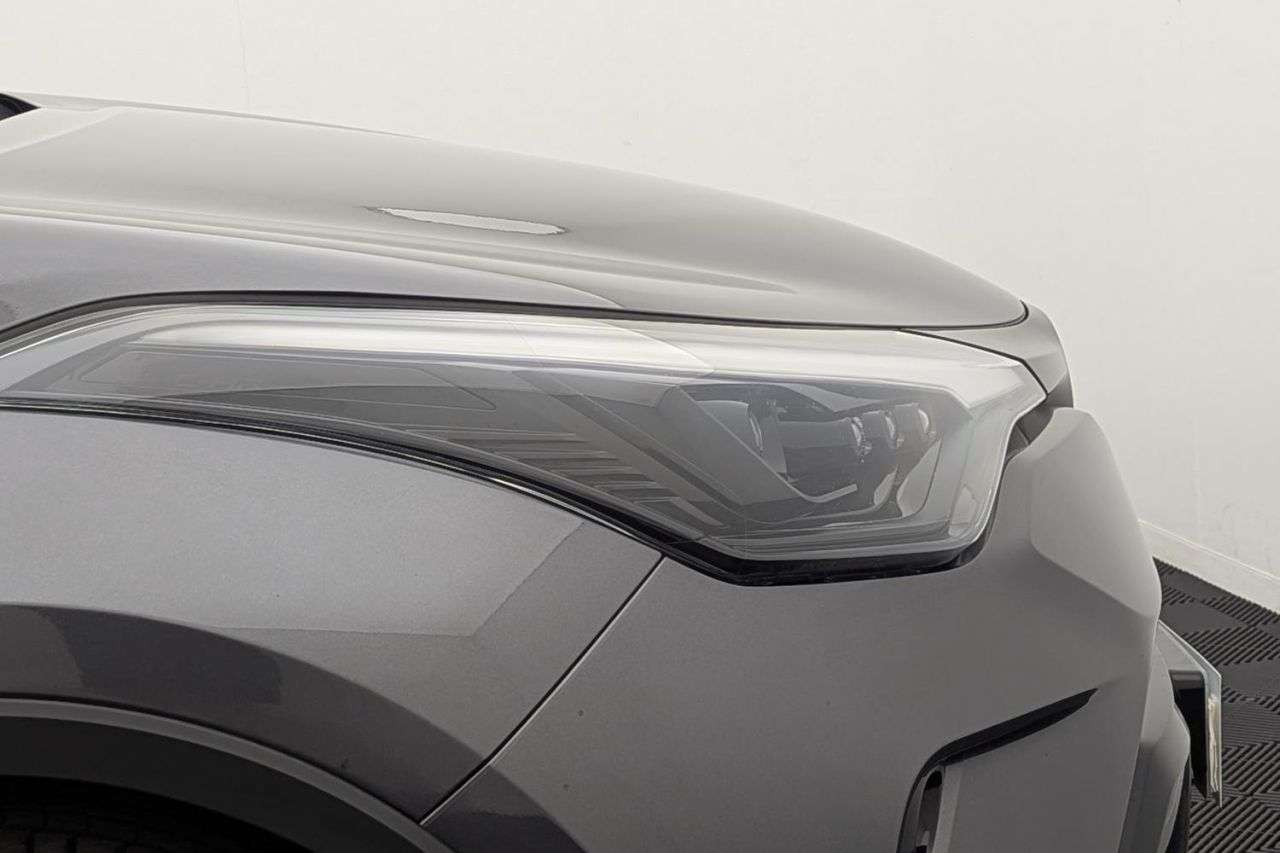 2023 TOYOTA C-HR 2023 TOYOTA C-HR