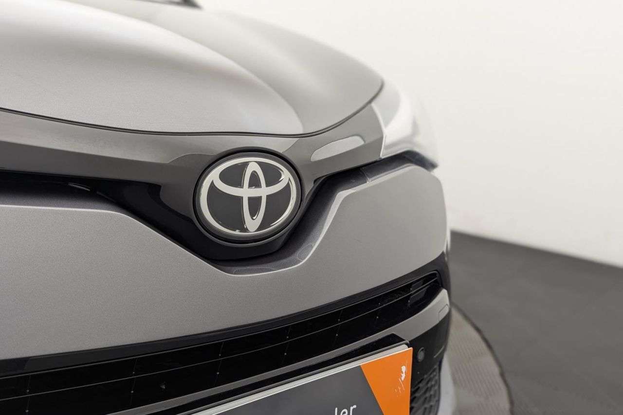 2023 TOYOTA C-HR 2023 TOYOTA C-HR