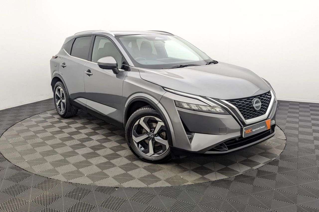 A 2022 NISSAN QASHQAI 1.3 DIG-T MHEV N-Connecta SUV 5dr Petrol Hybrid Manual Euro 6 (s/s) (140 ps A 2022 NISSAN QASHQAI 1.3 DIG-T MHEV N-Connecta SUV 5dr Petrol Hybrid Manual Euro 6 (s/s) (140 ps