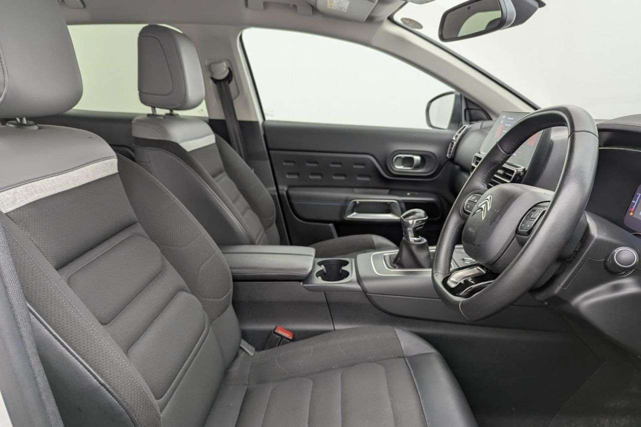A 2023 CITROEN C5 AIRCROSS 1.2 PureTech Sense Plus SUV 5dr Petrol Manual Euro 6 (s/s) (130 ps) Award W A 2023 CITROEN C5 AIRCROSS 1.2 PureTech Sense Plus SUV 5dr Petrol Manual Euro 6 (s/s) (130 ps) Award W