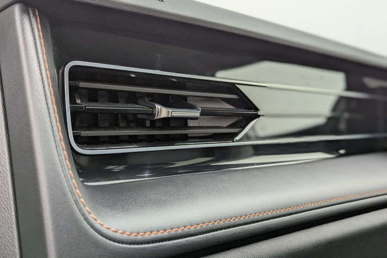 2024 MG MG HS 2024 MG MG HS