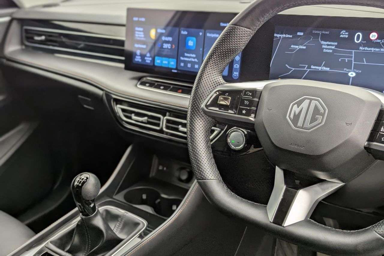 2024 MG MG HS 2024 MG MG HS