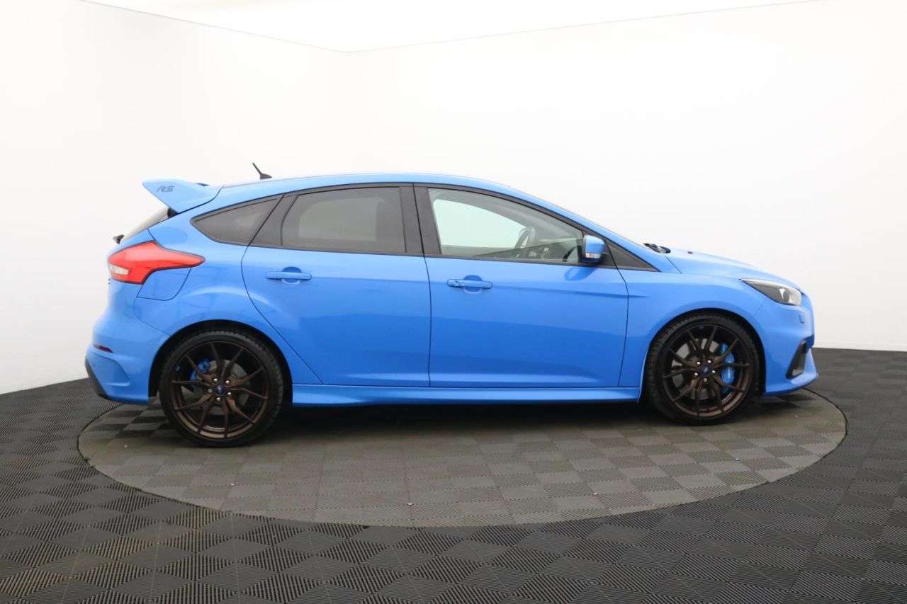 A 2016 FORD FOCUS 2.3T EcoBoost RS Hatchback 5dr Petrol Manual AWD Euro 6 (s/s) (350 ps) Awar A 2016 FORD FOCUS 2.3T EcoBoost RS Hatchback 5dr Petrol Manual AWD Euro 6 (s/s) (350 ps) Awar