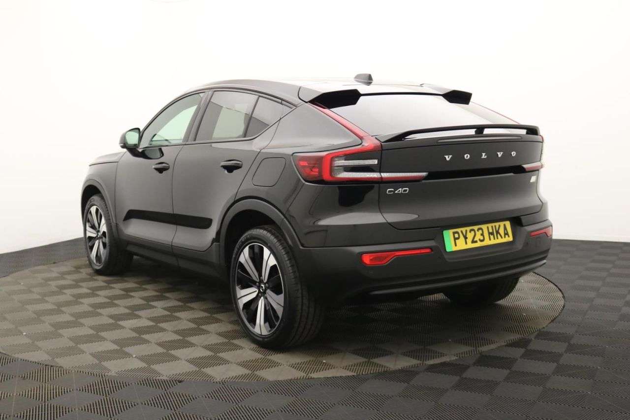 2023 VOLVO C40 2023 VOLVO C40
