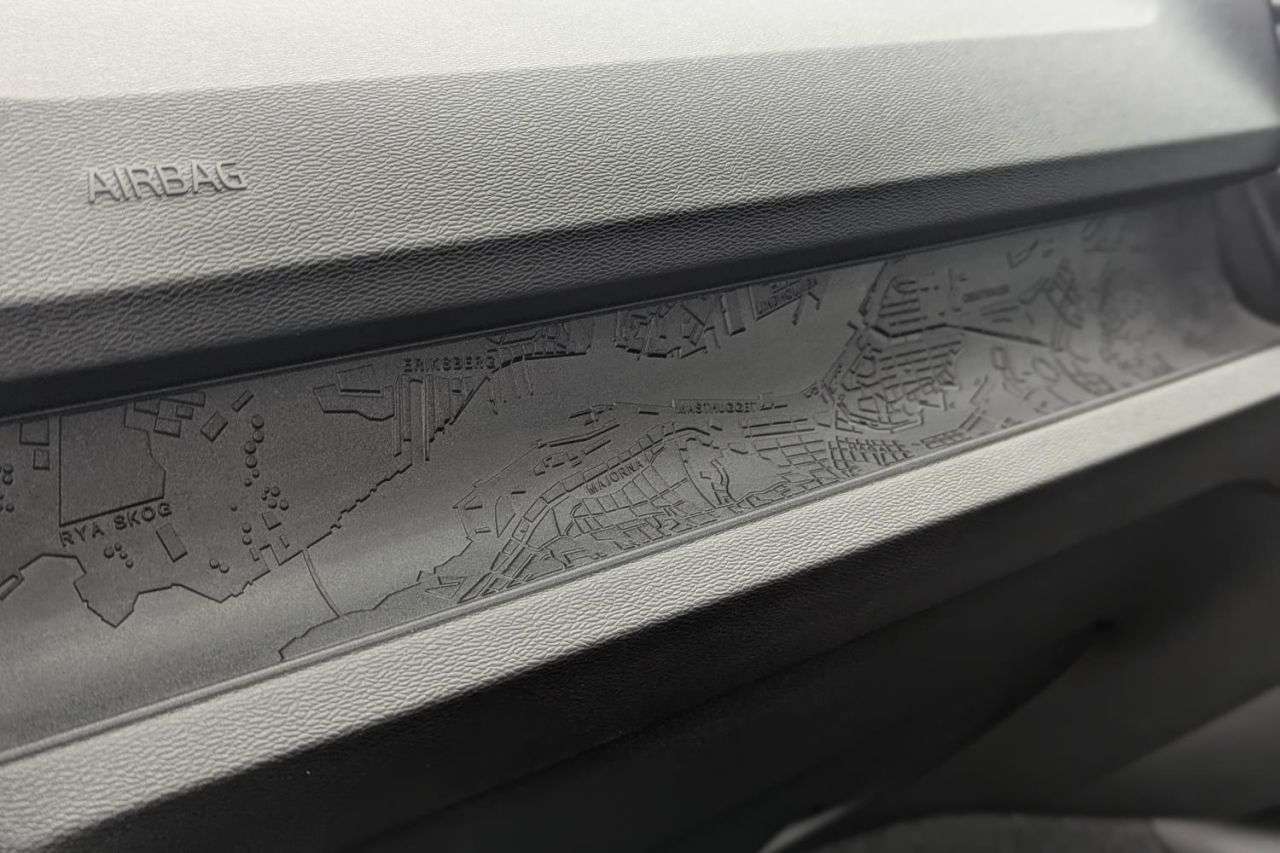 2023 VOLVO C40 2023 VOLVO C40