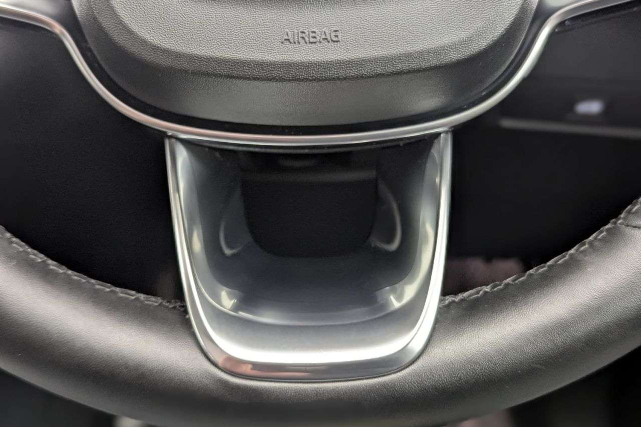 2023 VOLVO C40 2023 VOLVO C40