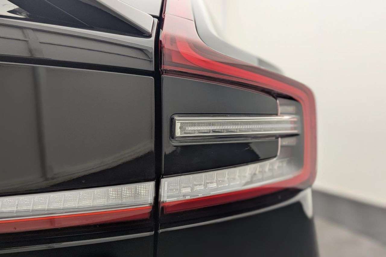 2023 VOLVO C40 2023 VOLVO C40