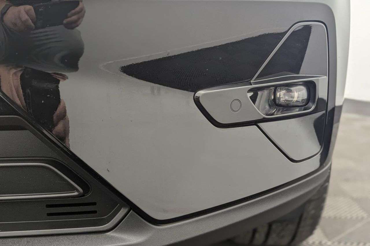 2023 VOLVO C40 2023 VOLVO C40