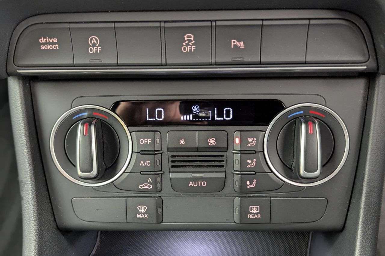 2018 AUDI Q3 2018 AUDI Q3