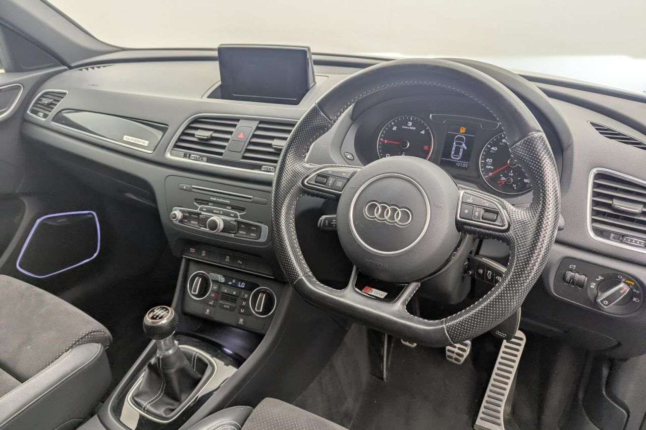 2018 AUDI Q3 2018 AUDI Q3