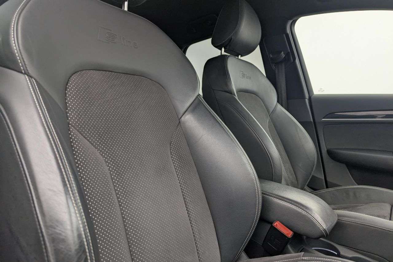 2018 AUDI Q3 2018 AUDI Q3