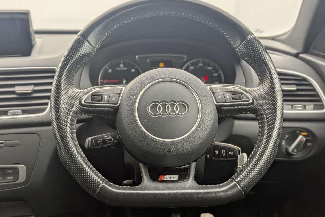 2018 AUDI Q3 2018 AUDI Q3