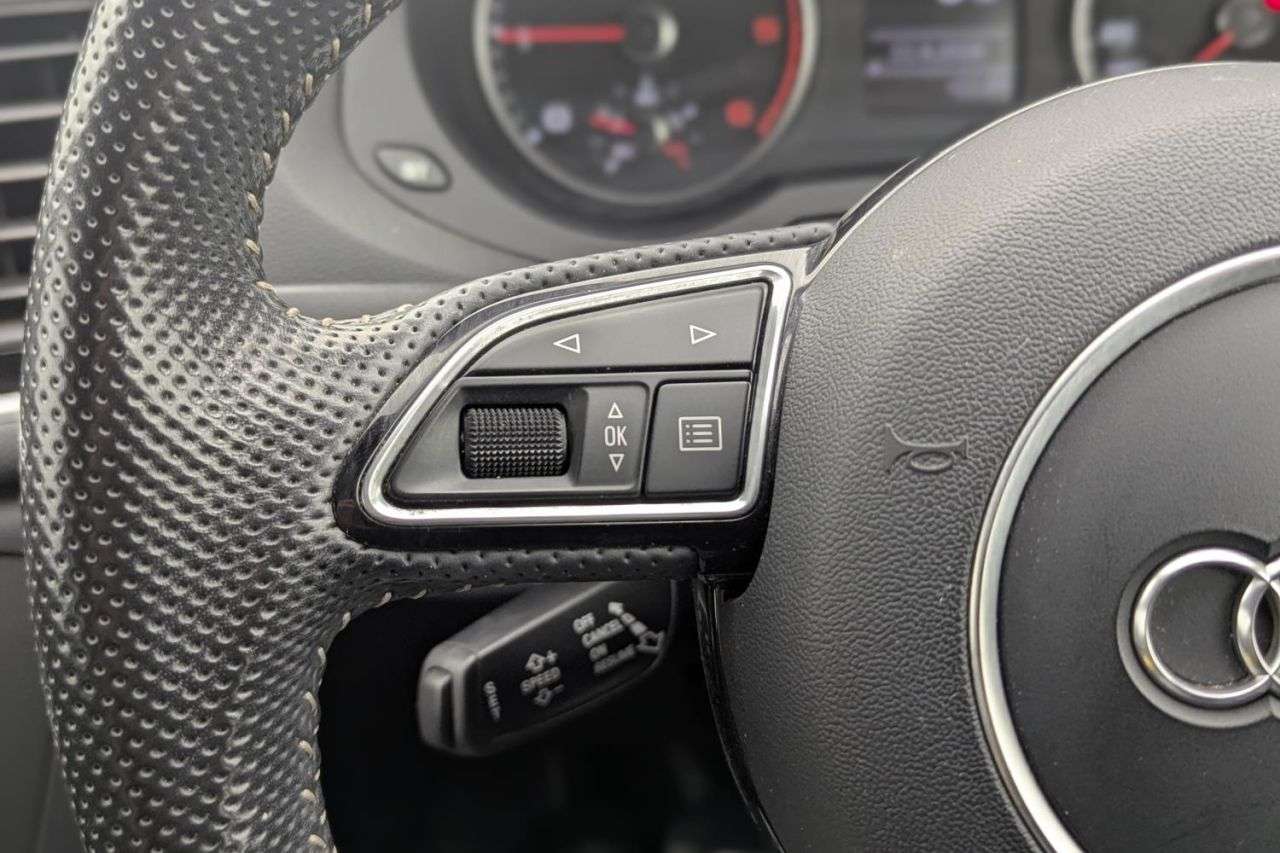 2018 AUDI Q3 2018 AUDI Q3