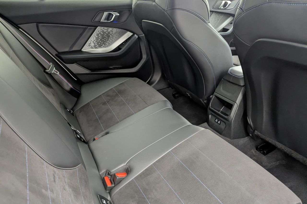 2025 BMW 1 SERIES 2025 BMW 1 SERIES