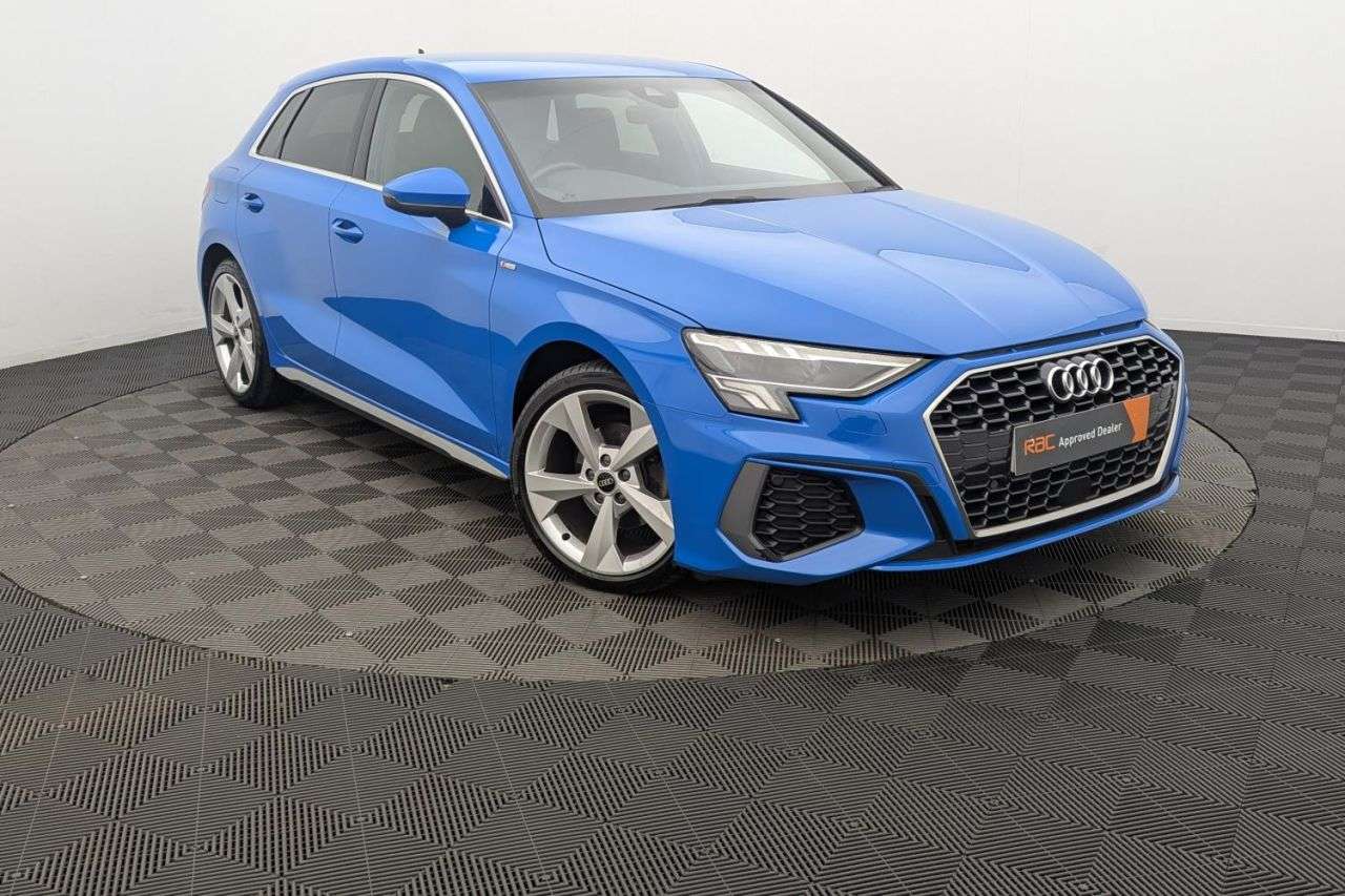 A 2022 AUDI A3 1.5 TFSI 35 S line Sportback 5dr Petrol Manual Euro 6 (s/s) (150 ps) Award A 2022 AUDI A3 1.5 TFSI 35 S line Sportback 5dr Petrol Manual Euro 6 (s/s) (150 ps) Award