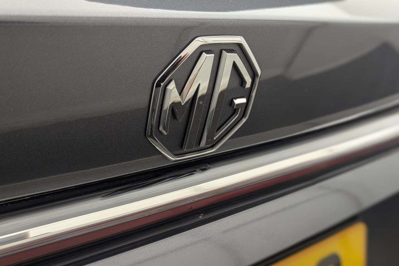 2024 MG MG HS 2024 MG MG HS