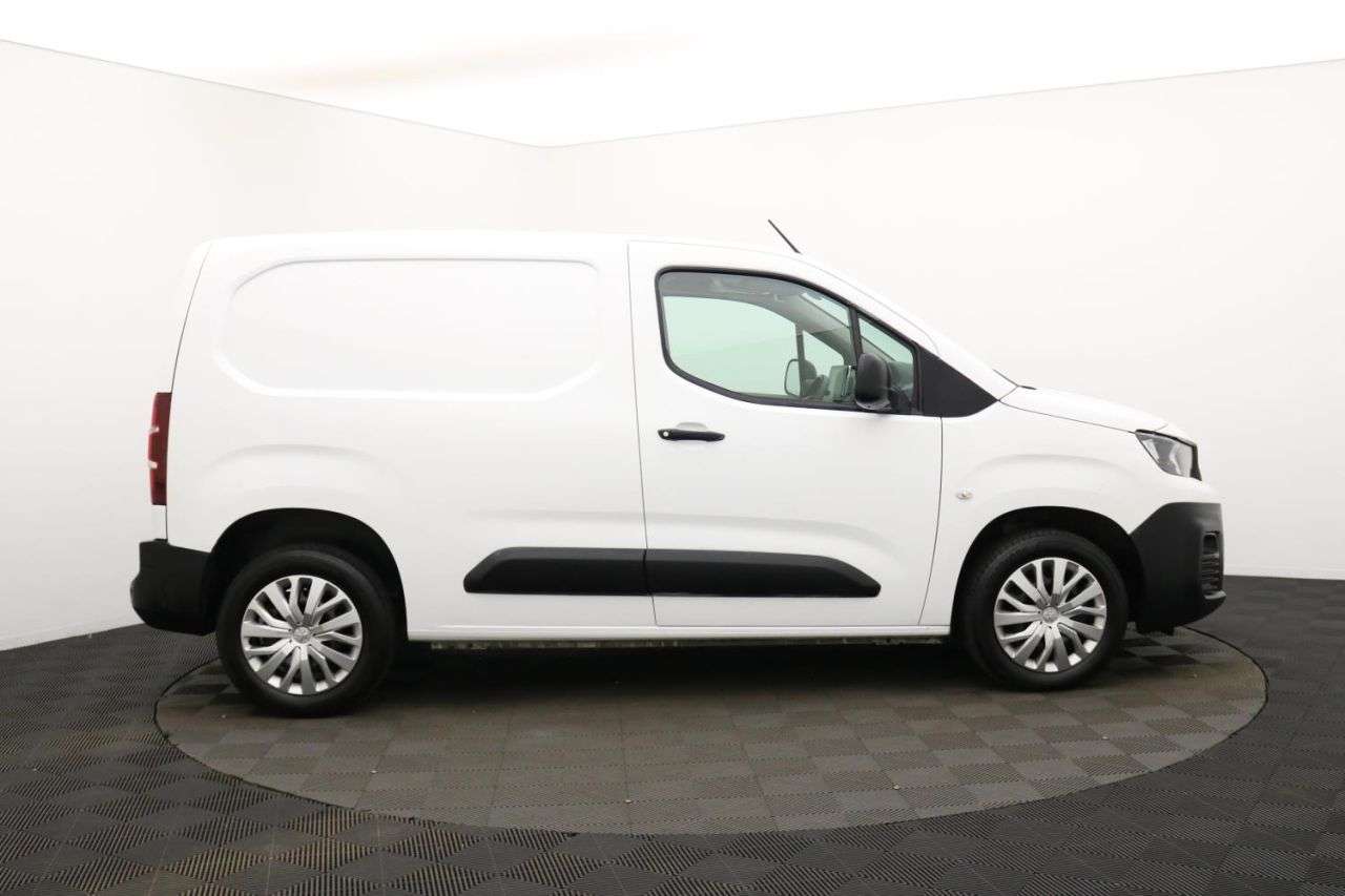 A 2020 PEUGEOT PARTNER 1.5 BlueHDi 1000 Professional Standard Panel Van 5dr Diesel Manual SWB Euro A 2020 PEUGEOT PARTNER 1.5 BlueHDi 1000 Professional Standard Panel Van 5dr Diesel Manual SWB Euro