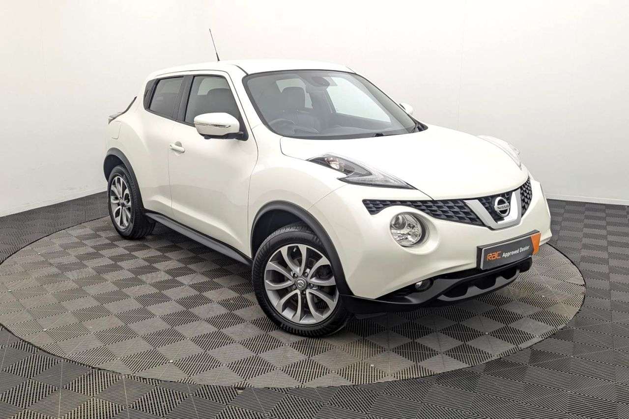 A 2016 NISSAN JUKE TEKNA DCI A 2016 NISSAN JUKE TEKNA DCI