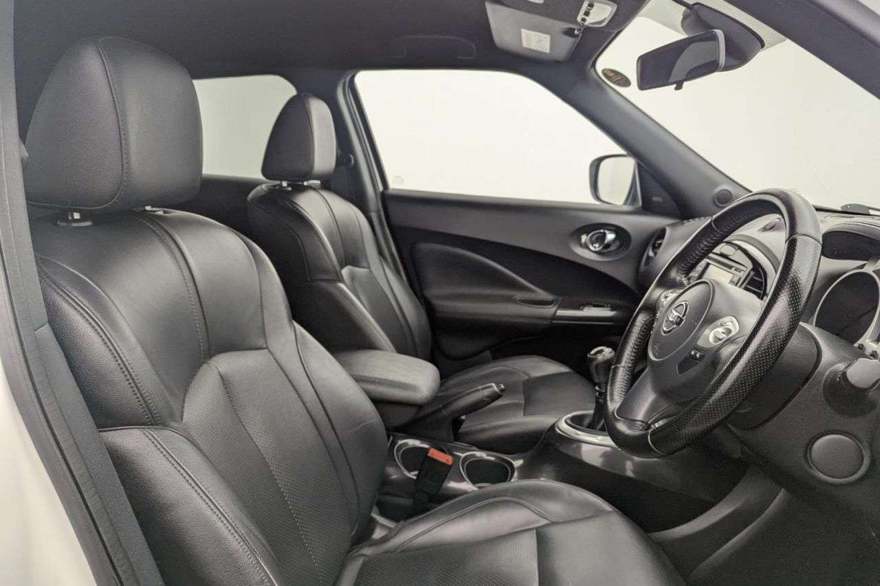 A 2016 NISSAN JUKE TEKNA DCI A 2016 NISSAN JUKE TEKNA DCI