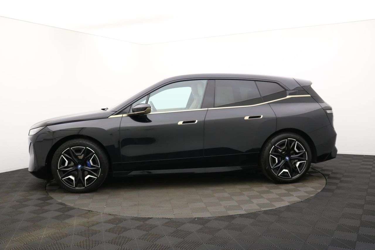 2022 BMW IX 2022 BMW IX