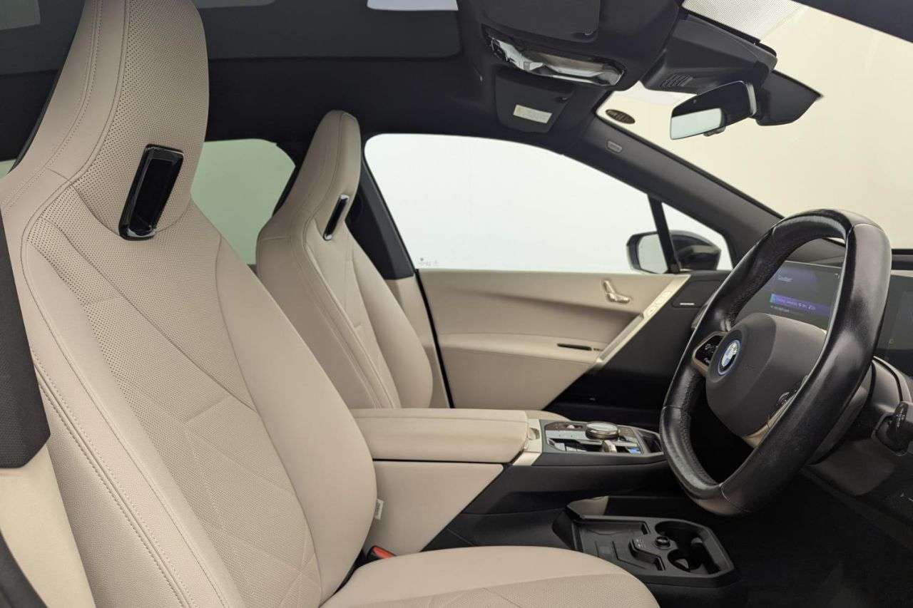 A 2022 BMW IX 40 76.6kWh M Sport Edition SUV 5dr Electric Auto xDrive (326 ps) Award Winn A 2022 BMW IX 40 76.6kWh M Sport Edition SUV 5dr Electric Auto xDrive (326 ps) Award Winn