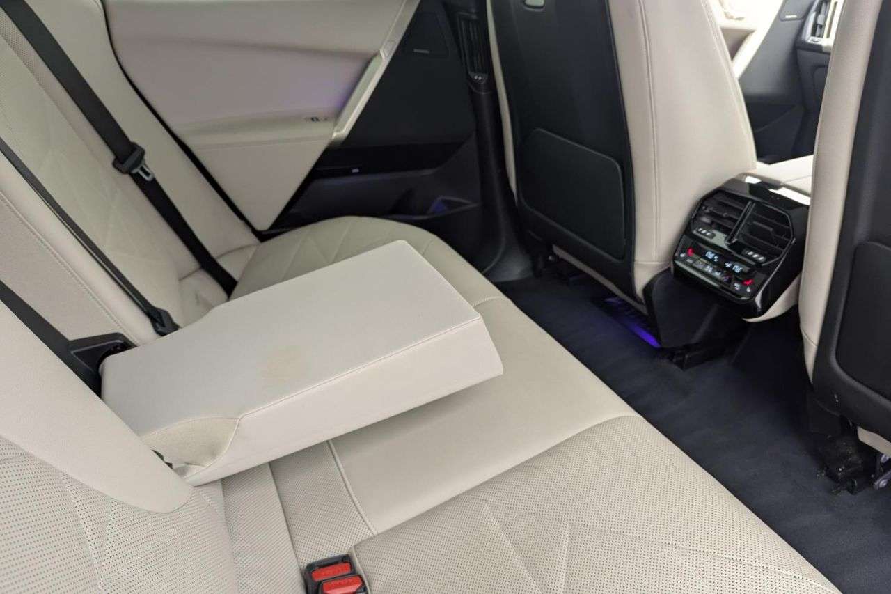2022 BMW IX 2022 BMW IX