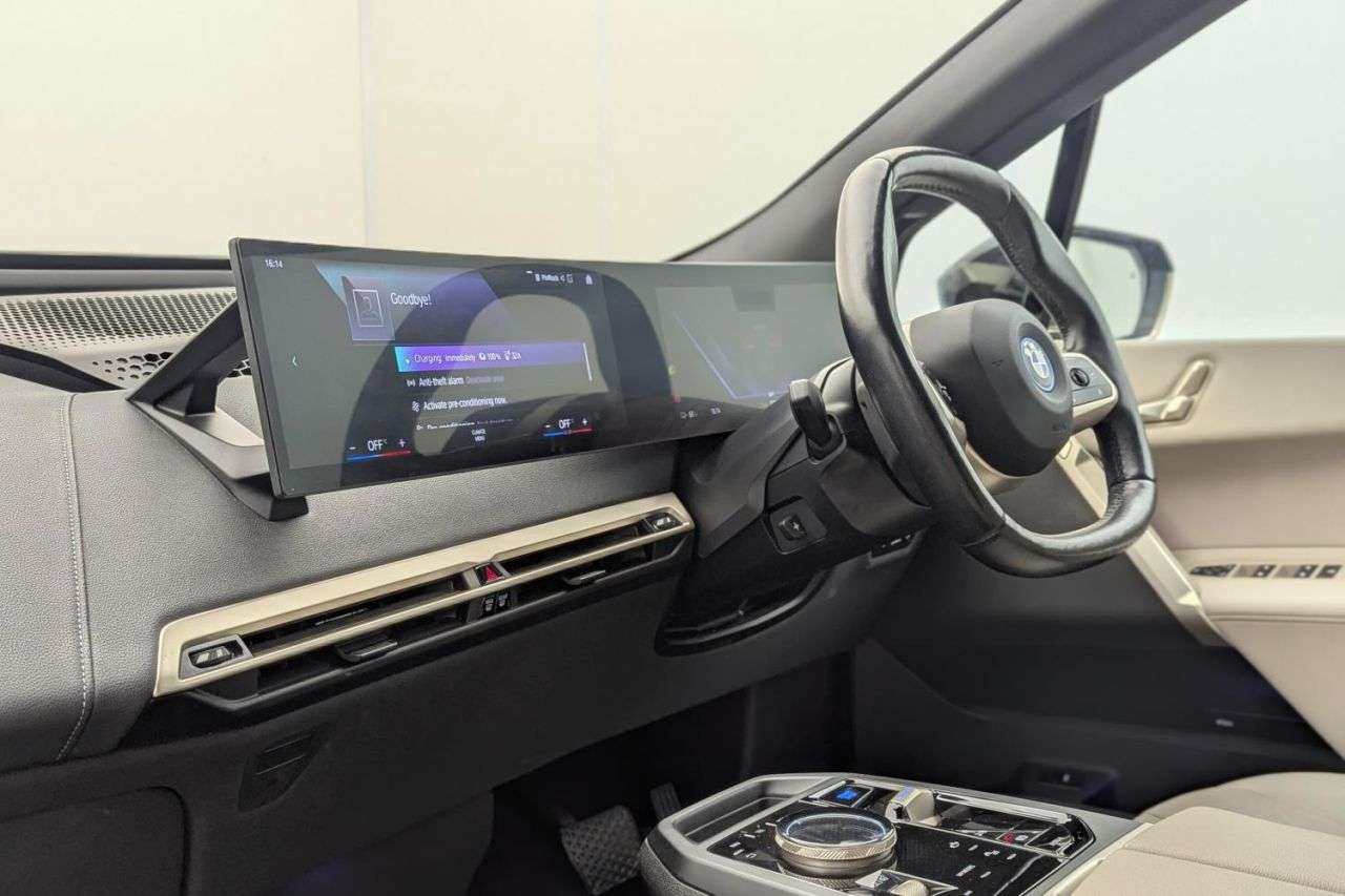 2022 BMW IX 2022 BMW IX