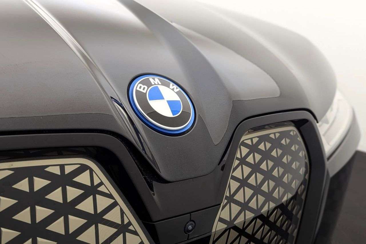 2022 BMW IX 2022 BMW IX