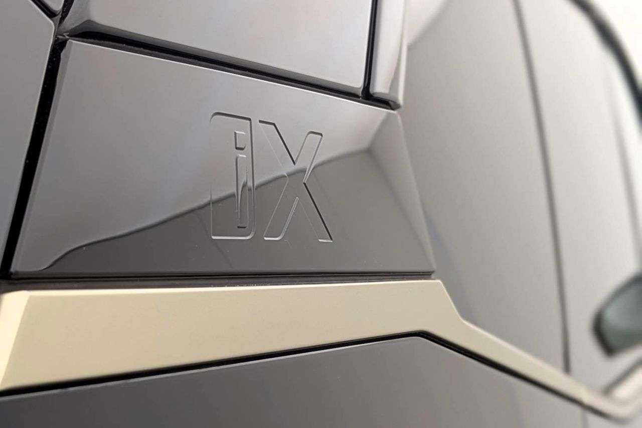 2022 BMW IX 2022 BMW IX