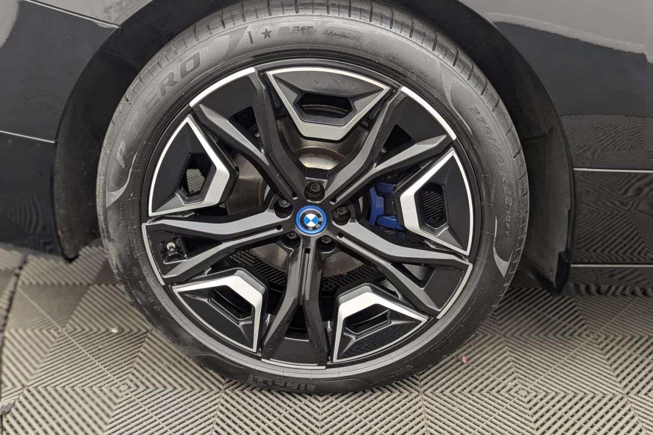 2022 BMW IX 2022 BMW IX