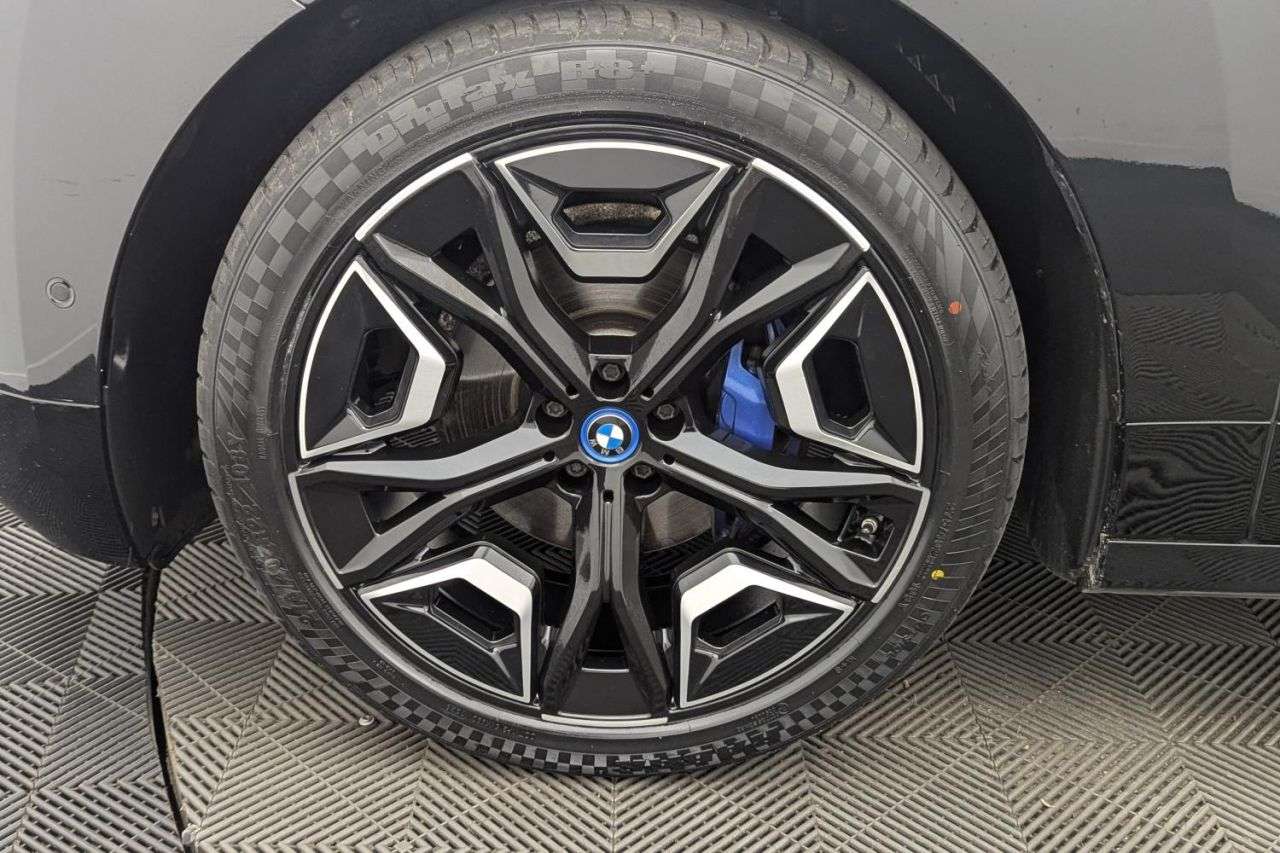 2022 BMW IX 2022 BMW IX