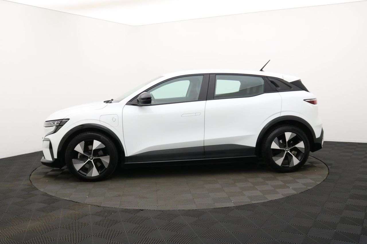 2023 RENAULT MEGANE E-TECH 2023 RENAULT MEGANE E-TECH