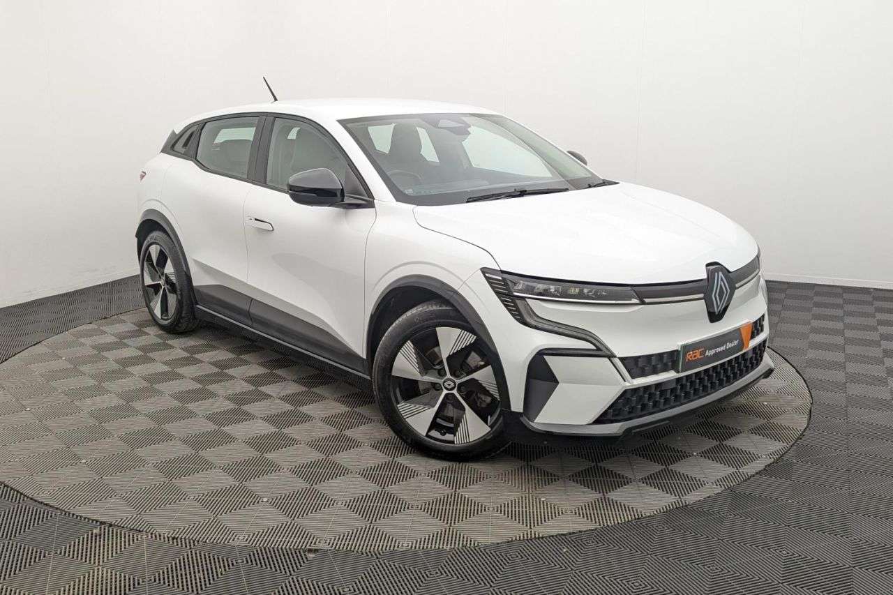 A 2023 RENAULT MEGANE E-TECH 60kWh equilibre Hatchback 5dr Electric Auto (optimum charge) (220 ps) Award A 2023 RENAULT MEGANE E-TECH 60kWh equilibre Hatchback 5dr Electric Auto (optimum charge) (220 ps) Award