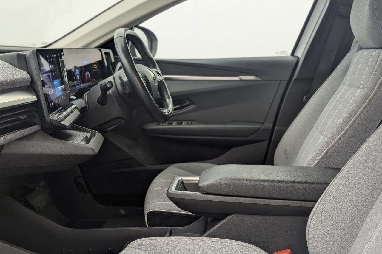 2023 RENAULT MEGANE E-TECH 2023 RENAULT MEGANE E-TECH