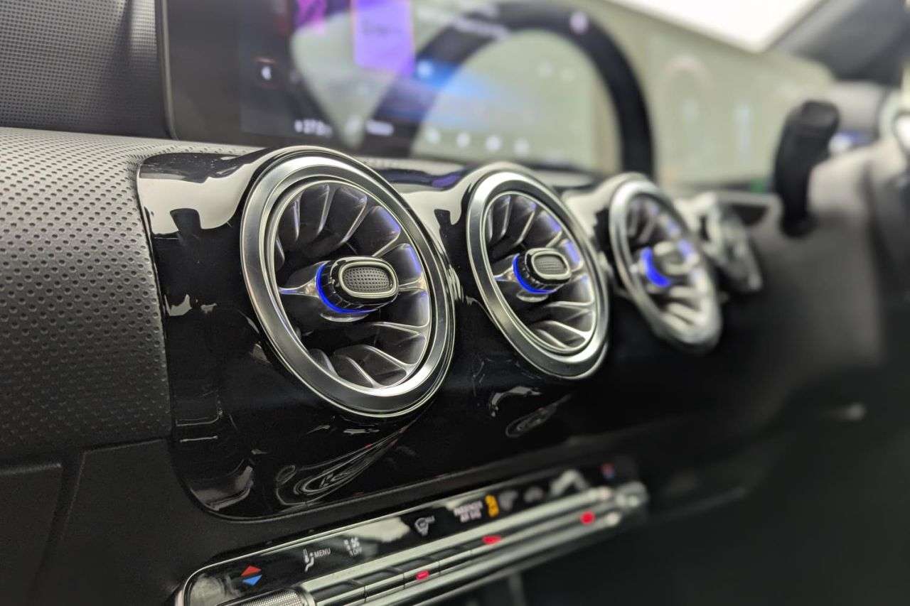 2022 MERCEDES-BENZ A CLASS 2022 MERCEDES-BENZ A CLASS